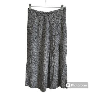 H&M women’s maxi skirt size‎ 4